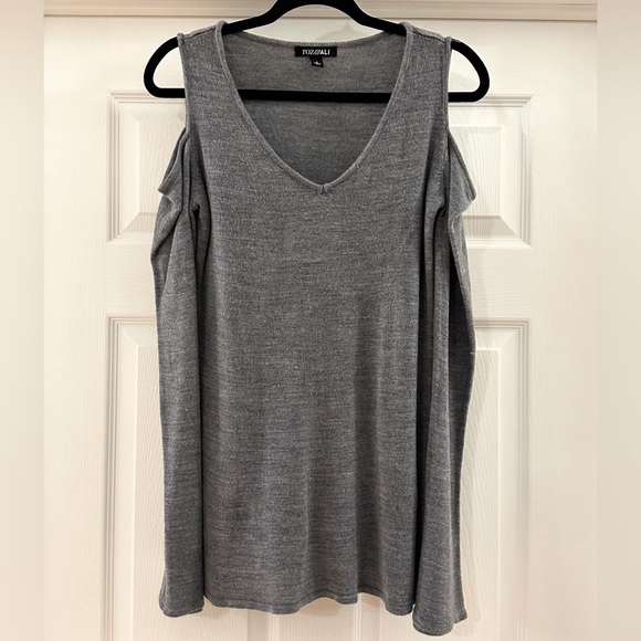 Roz & Ali Cold Shoulder Soft Gray Casual Sweater Top sz Small - Picture 1 of 5